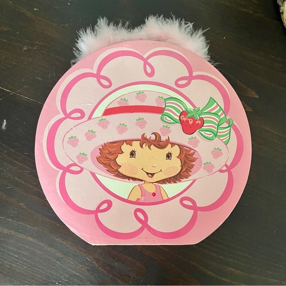Vintage Strawberry Shortcake Create A Hat Box With Pink Hat - Picture 5 of 5